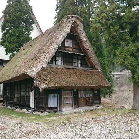 Gokayama Gassho No Sato Hotel Nanto Exterior foto